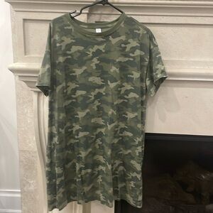 Old Navy Camo Shirt tshirt dress. Size xl. Never worn.